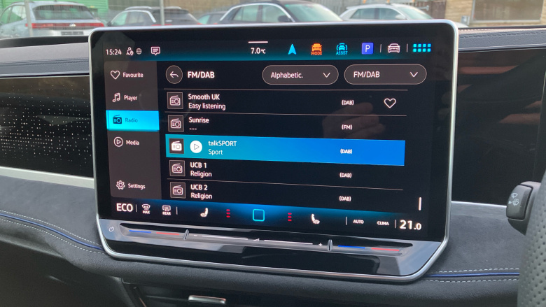 Volkswagen Passat 1.5 TSI eHybrid 272 R-Line 5dr DSG Estate